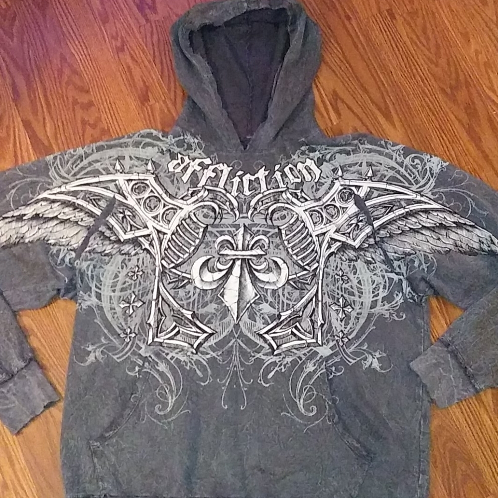 🌑Affliction Distress Pull Over